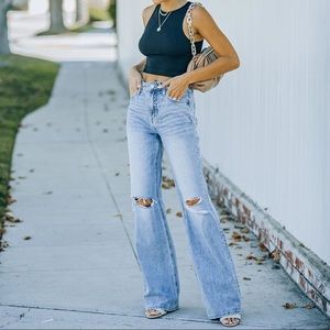 VICI Nia High Rise 90’s Flare Jeans